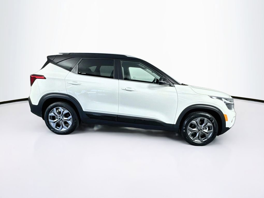 Used 2024 Kia Seltos S FWD image 11