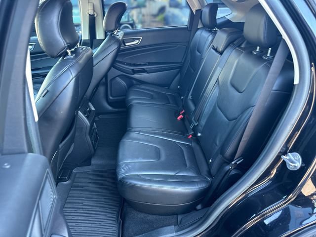 Certified 2019 Ford Edge Titanium w/ Cold Weather Package AWD/4WD image 22