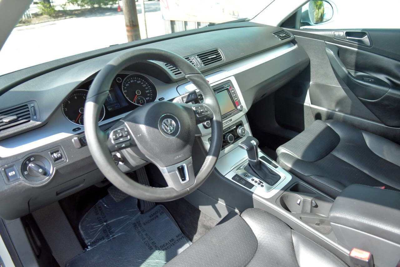 Used 2010 Volkswagen Passat Komfort image 21