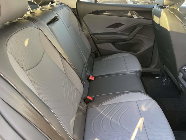 New 2026 Volkswagen Tiguan SE FWD image 23