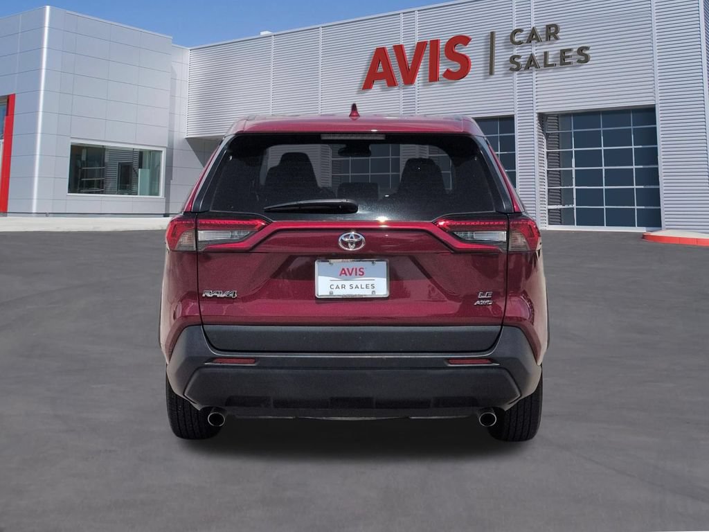 Used 2025 Toyota RAV4 LE AWD/4WD image 7