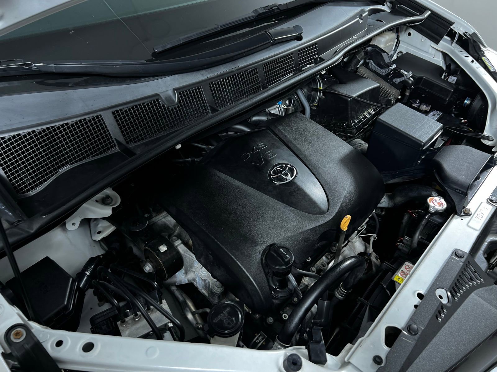 Certified 2020 Toyota Sienna Limited Premium image 10