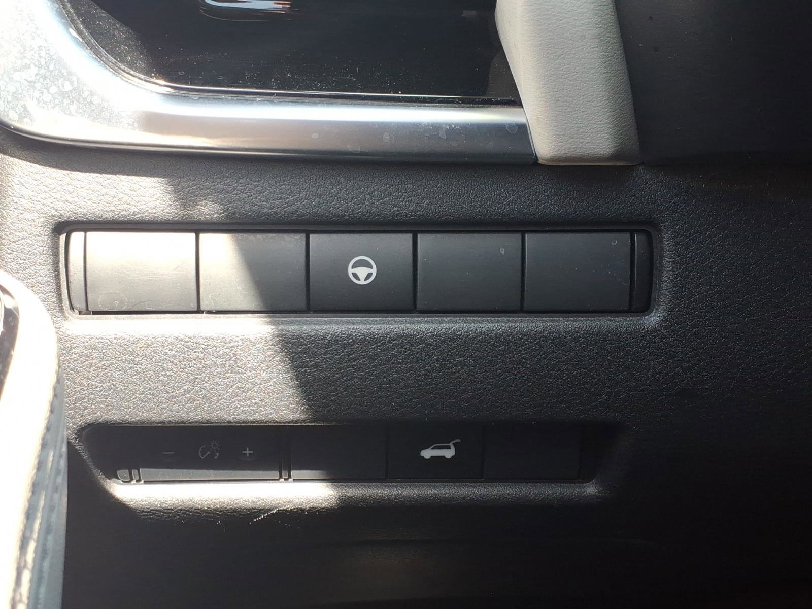 Used 2022 Nissan Rogue SL FWD image 24