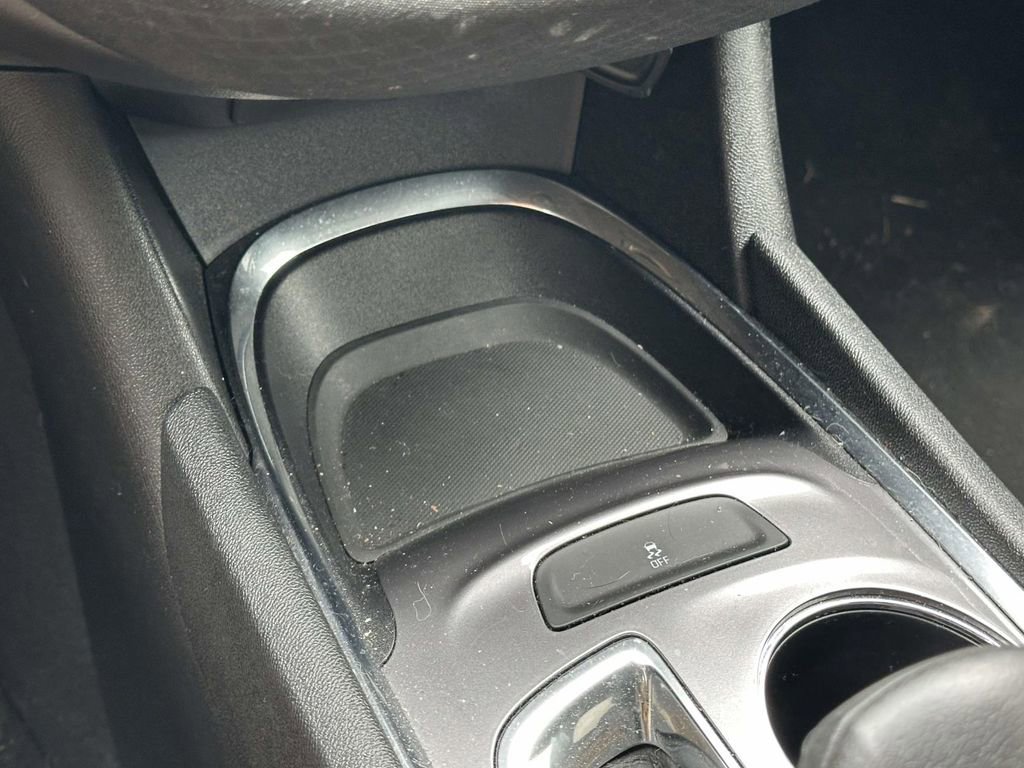 Used 2023 Chevrolet Malibu LT FWD image 28