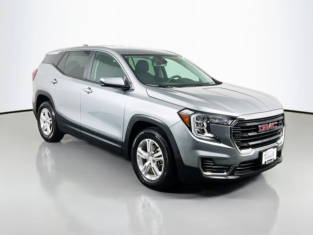 Used 2024 GMC Terrain SLE FWD image 3