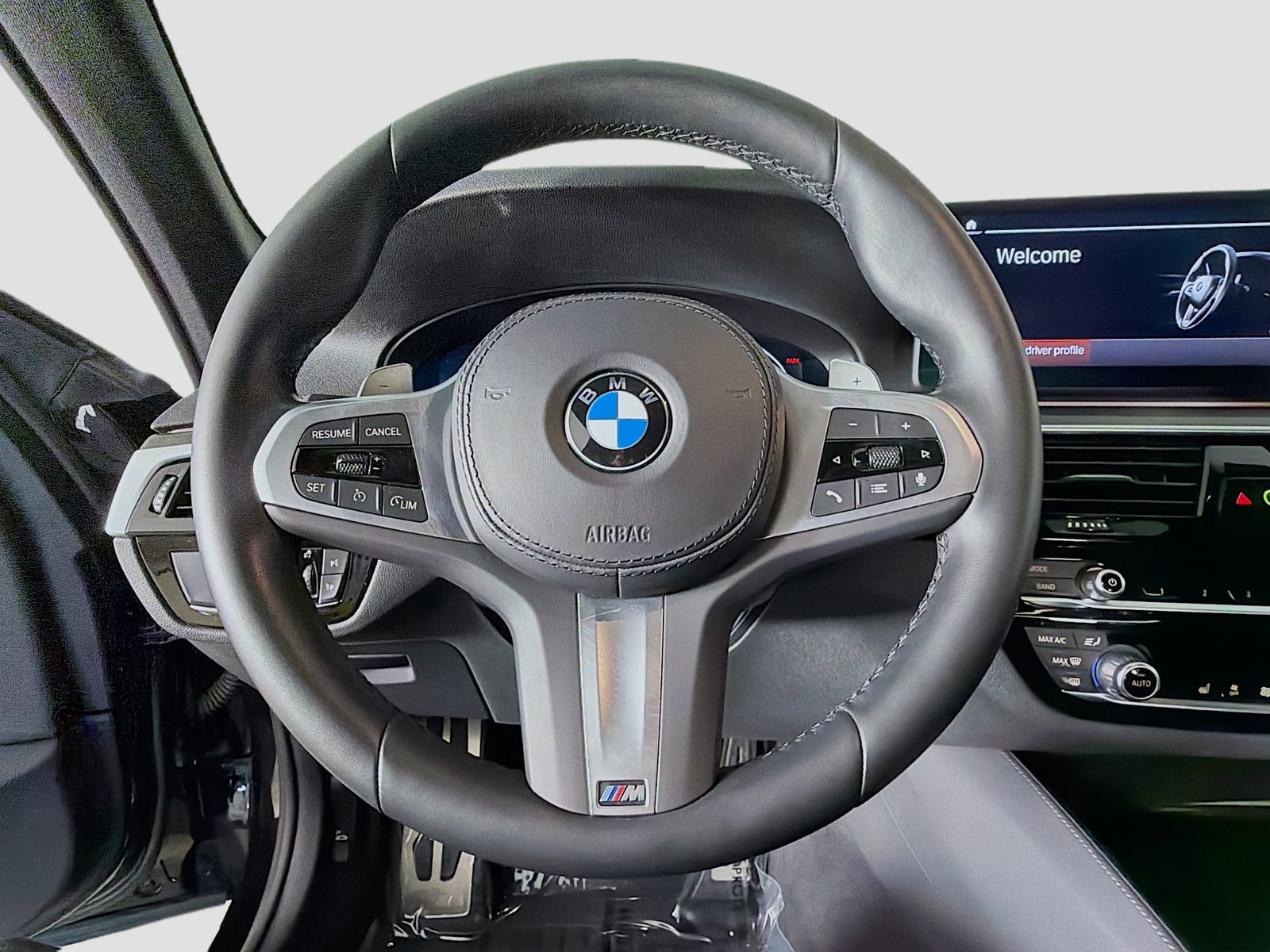 Certified 2023 BMW 530i w/ M Sport Package RWD image 11