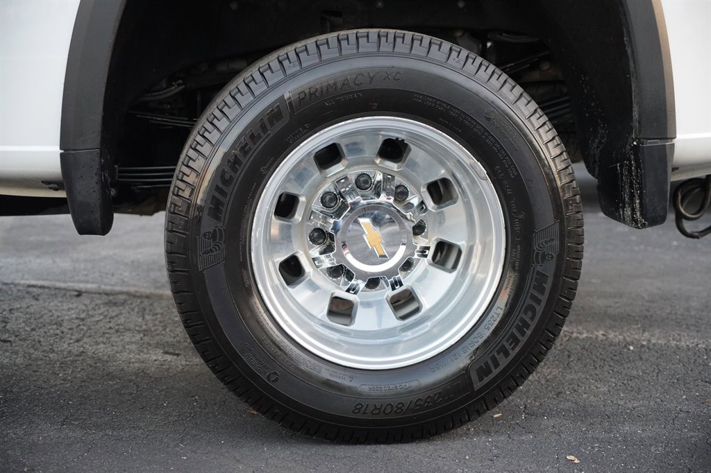 Used 2024 Chevrolet Silverado 3500 High Country w/ Technology Package image 49