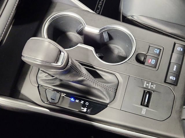 Used 2022 Toyota Highlander XSE FWD image 16