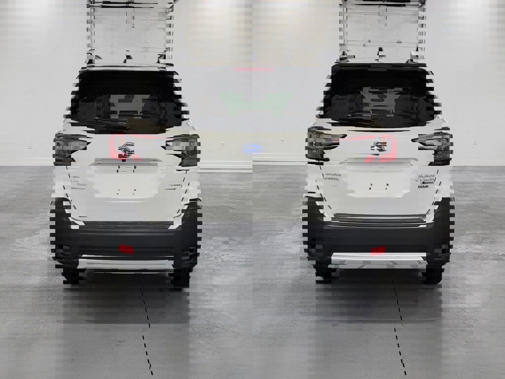 Used 2025 Subaru Outback Touring w/ Tech Package 3 image 7