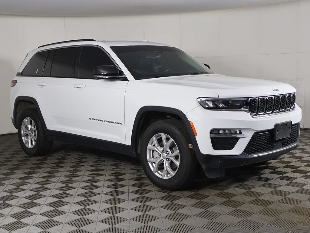 Used 2023 Jeep Grand Cherokee Limited AWD/4WD image 50