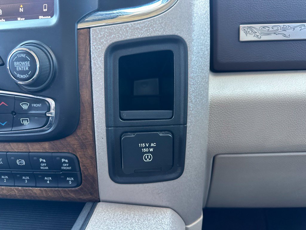 Used 2018 RAM 2500 Longhorn w/ Longhorn Southfork Package AWD/4WD image 5