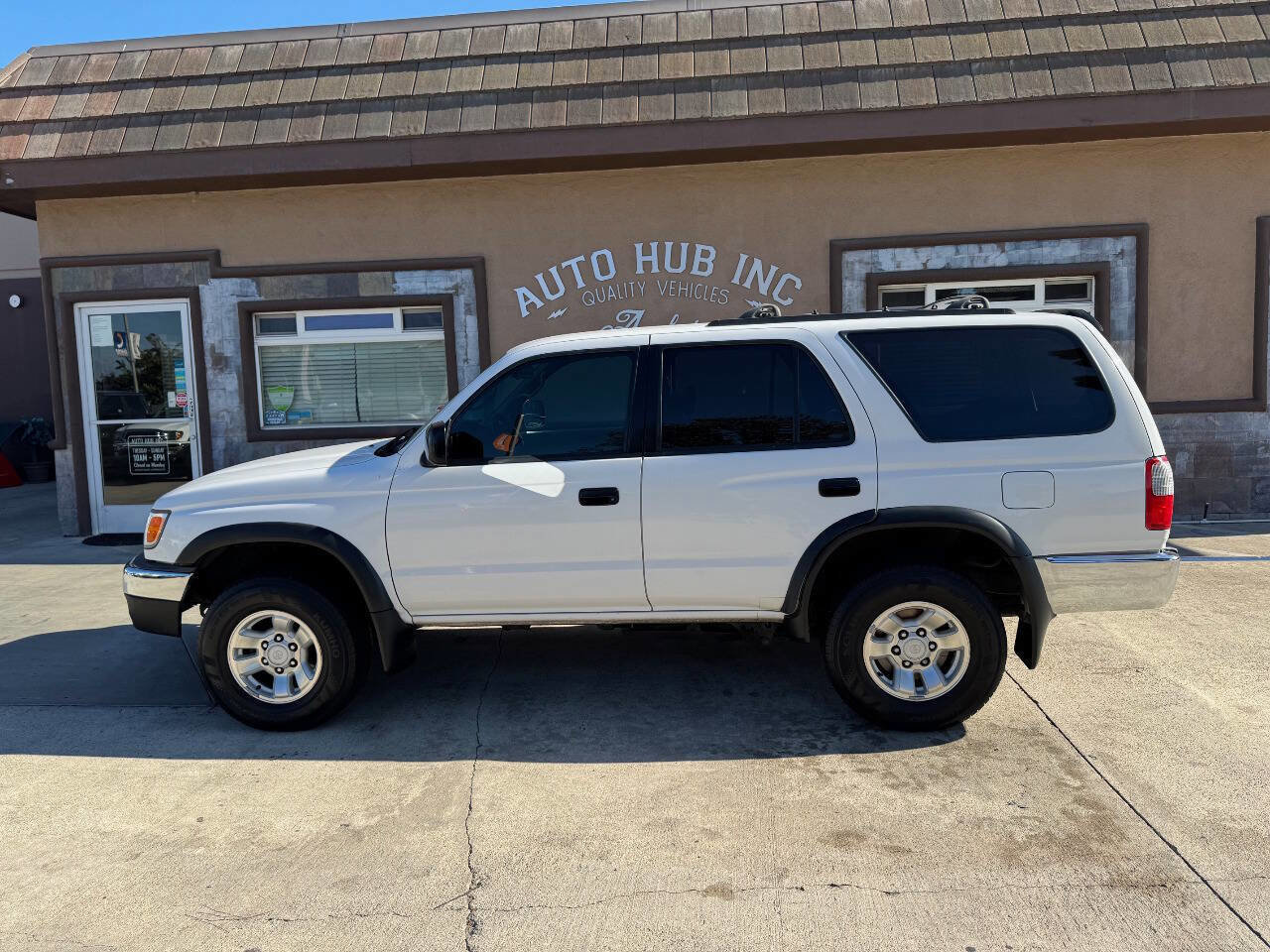 Used 2000 Toyota 4Runner Base 4dr SUV image 6