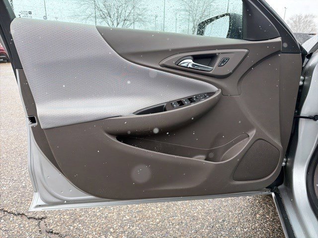 Used 2022 Chevrolet Malibu LS FWD image 12
