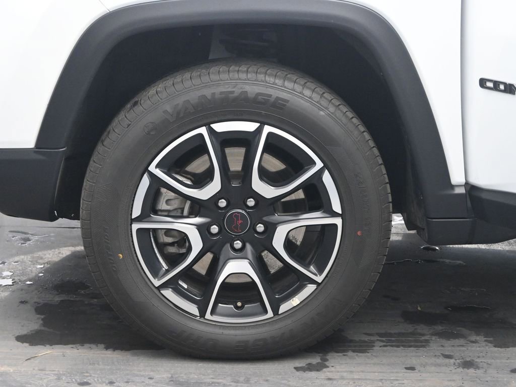 Used 2025 Jeep Compass Trailhawk image 33