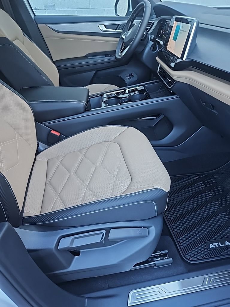 New 2026 Volkswagen Atlas Cross Sport SE AWD/4WD image 13