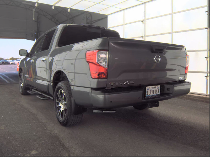 Used 2021 Nissan Titan SV w/ SV Convenience Package RWD image 4