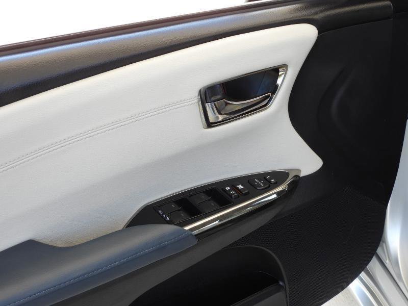 Used 2014 Toyota Avalon XLE FWD image 41
