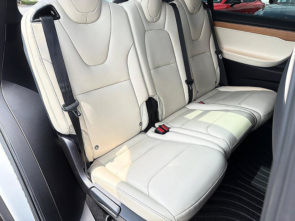 Used 2020 Tesla Model X Performance AWD/4WD image 26