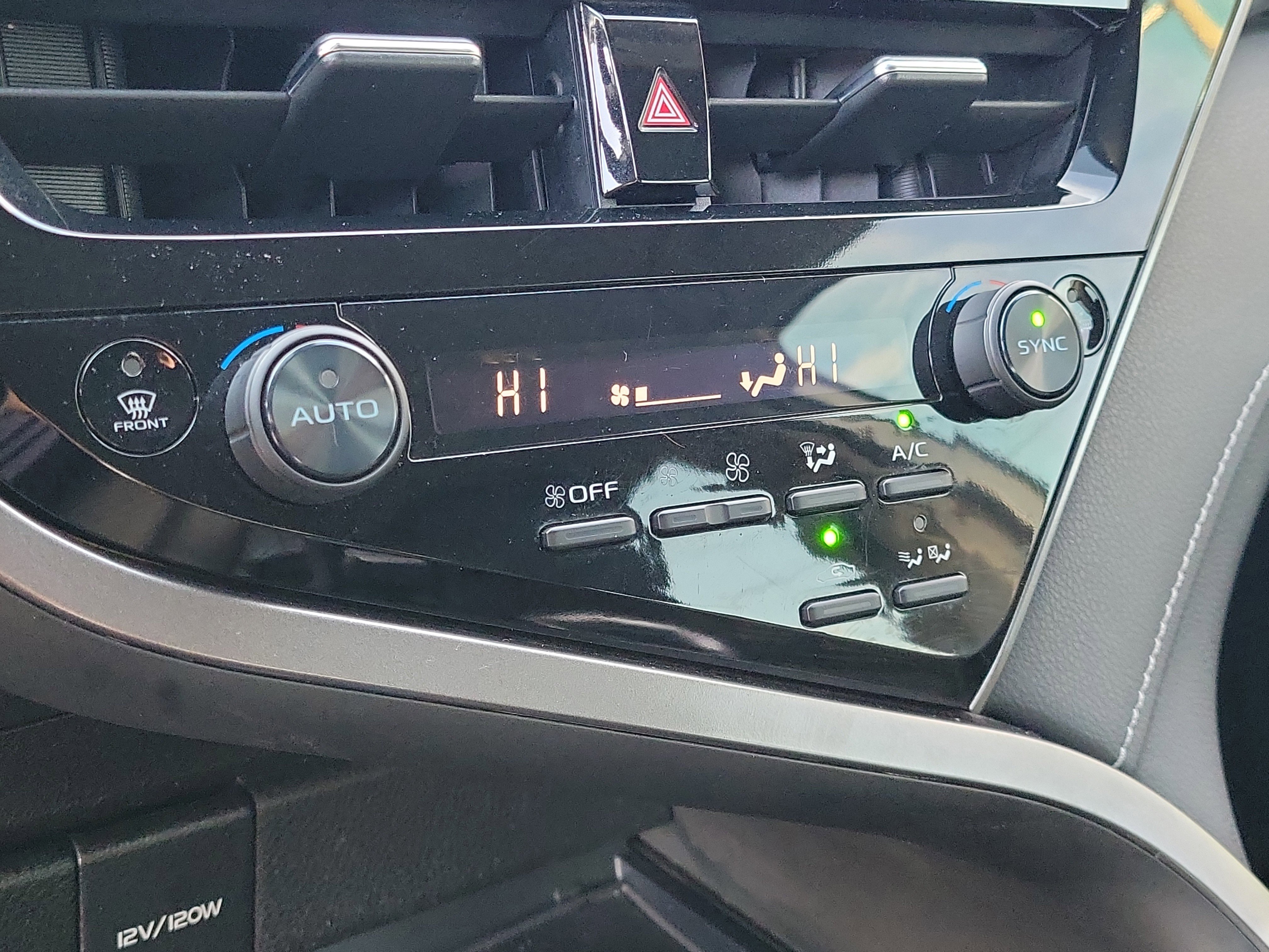 Used 2022 Toyota Camry SE image 31