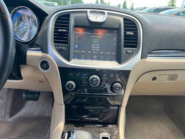 Used 2012 Chrysler 300 Limited RWD image 16