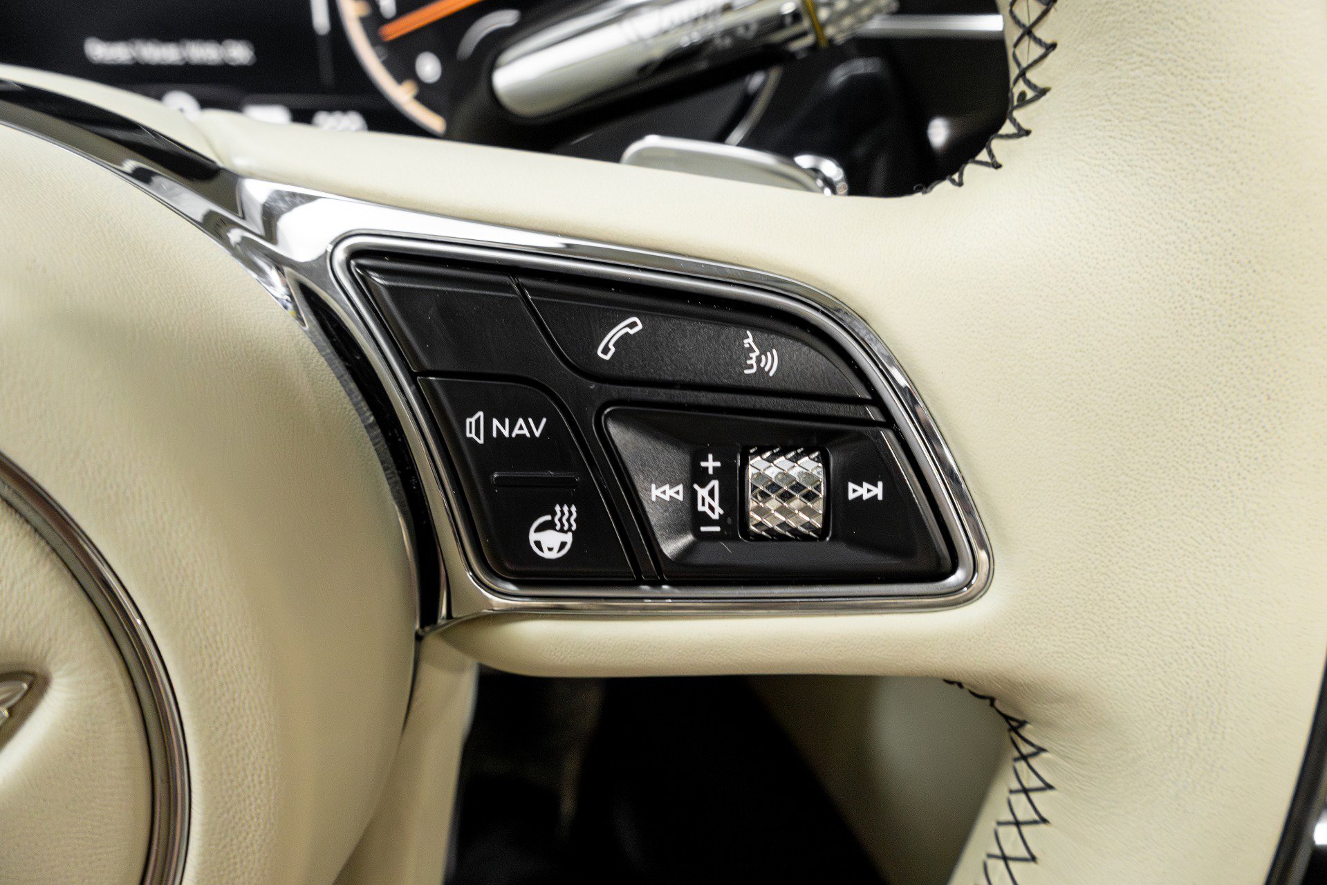 Used 2021 Bentley Flying Spur W12 image 66