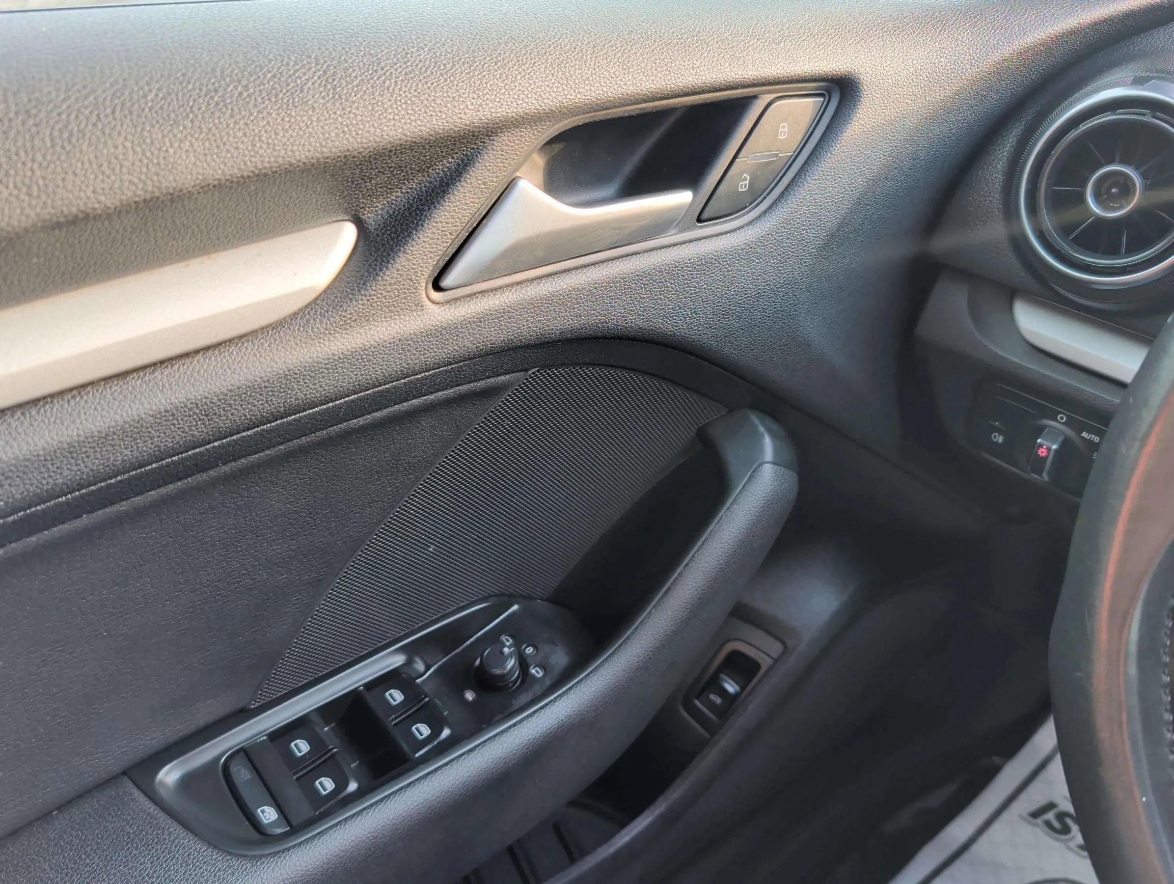 Used 2015 Audi A3 1.8T Premium w/ Driver Assistance Package image 27