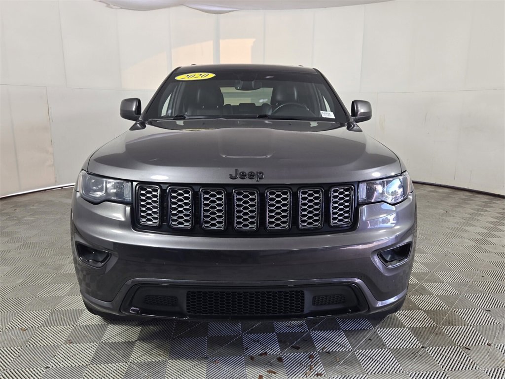 Used 2020 Jeep Grand Cherokee Altitude image 3