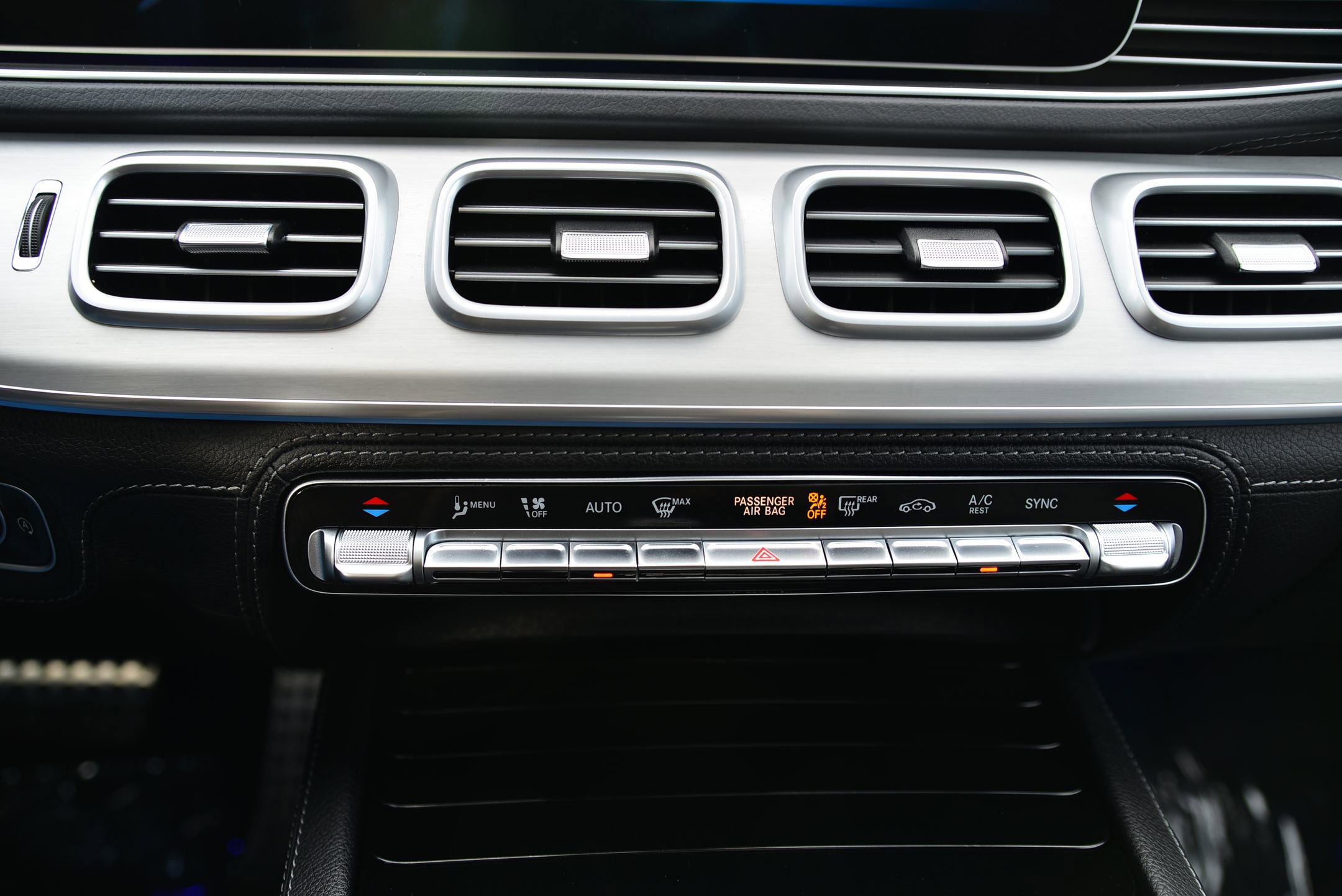 Used 2025 Mercedes-Benz GLE 53 AMG 4MATIC image 30