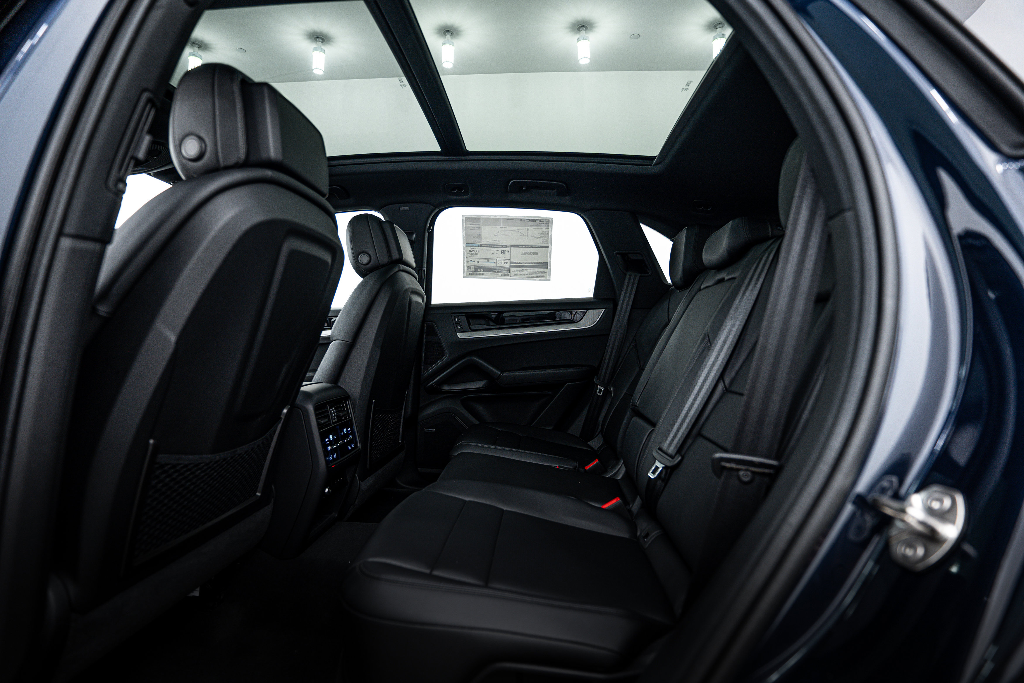 Certified 2025 Porsche Cayenne image 20