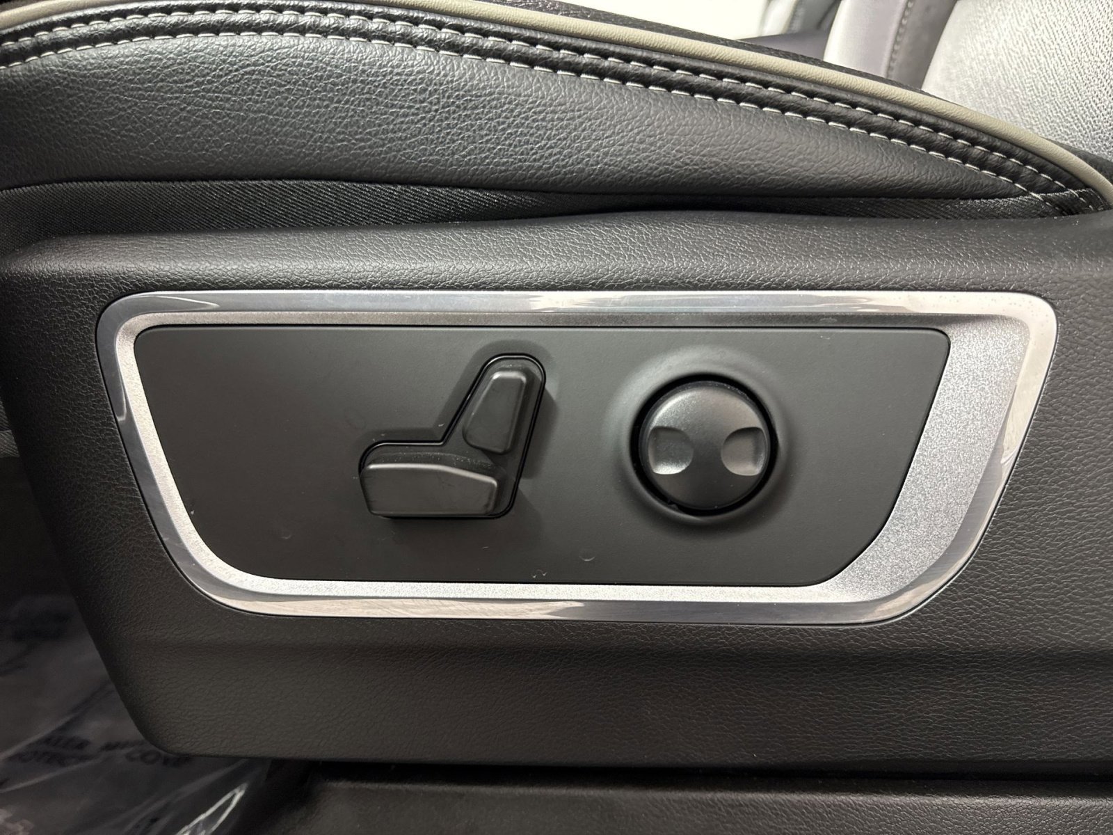 Used 2022 RAM 1500 Laramie image 14