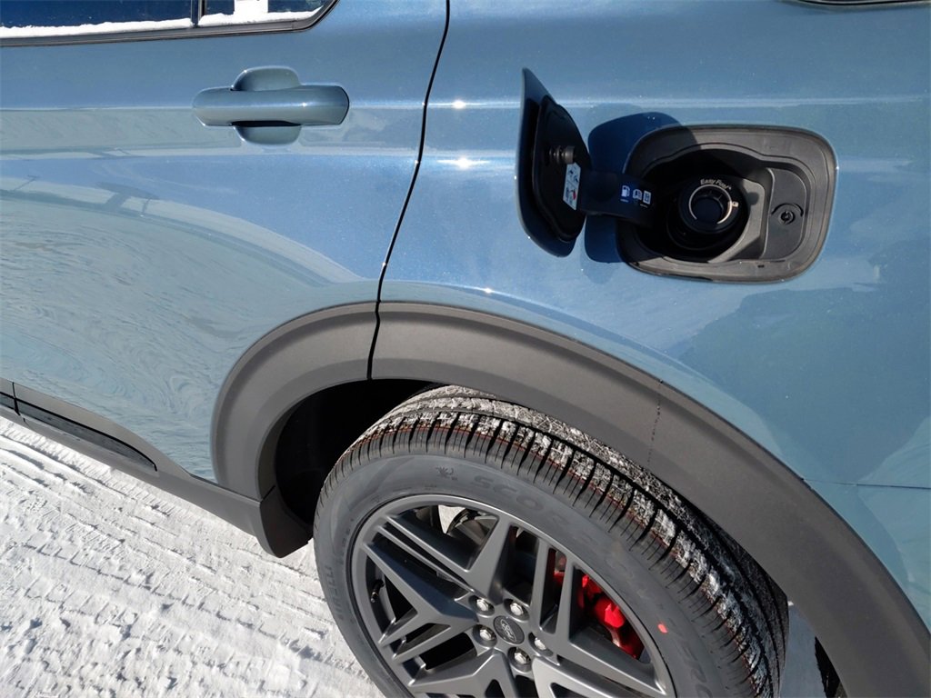 New 2026 Ford Explorer ST-Line w/ ST-Line Street Pack image 28