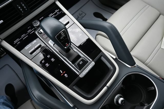 Used 2021 Porsche Cayenne Turbo S AWD/4WD image 29