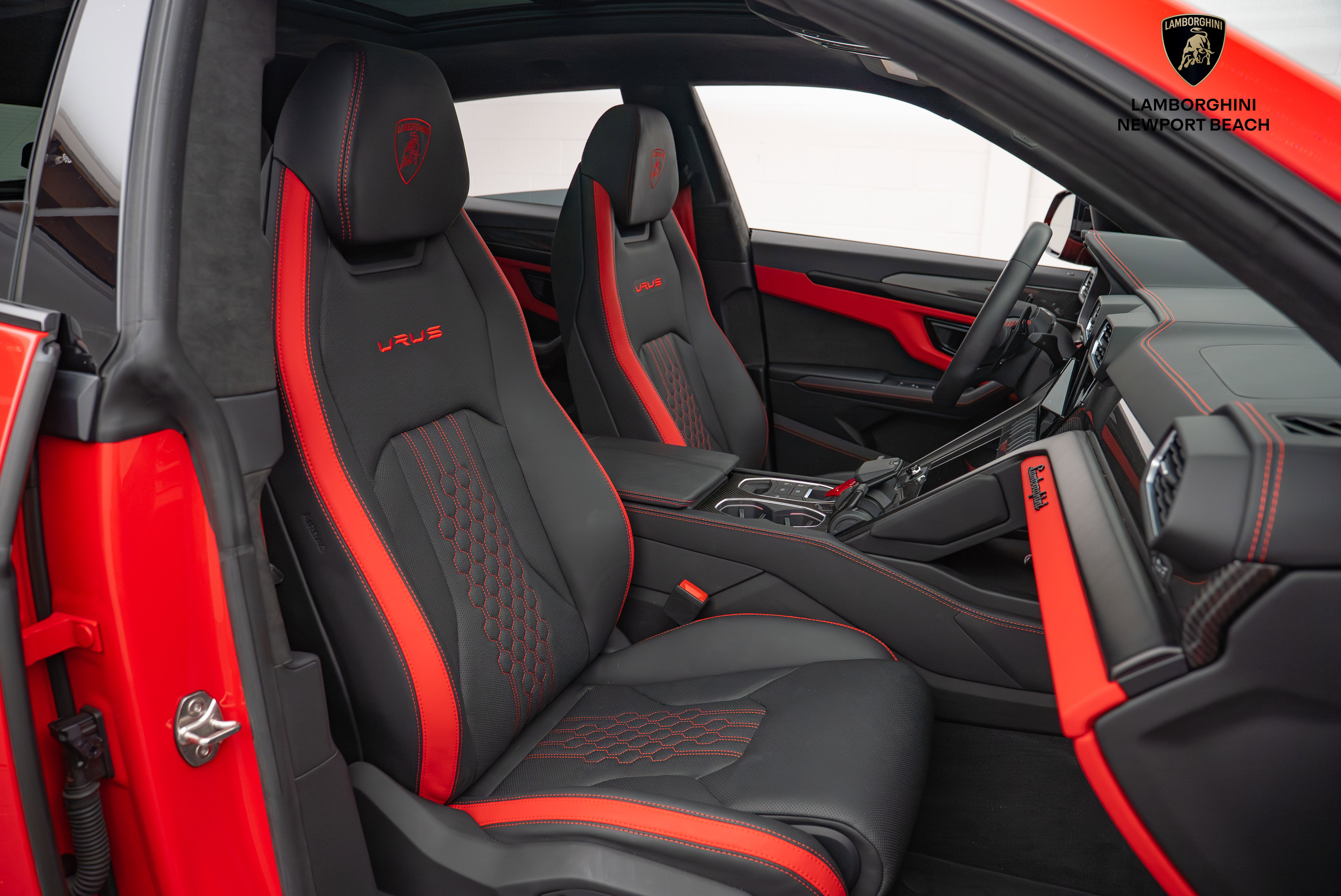 Used 2024 Lamborghini Urus S image 23