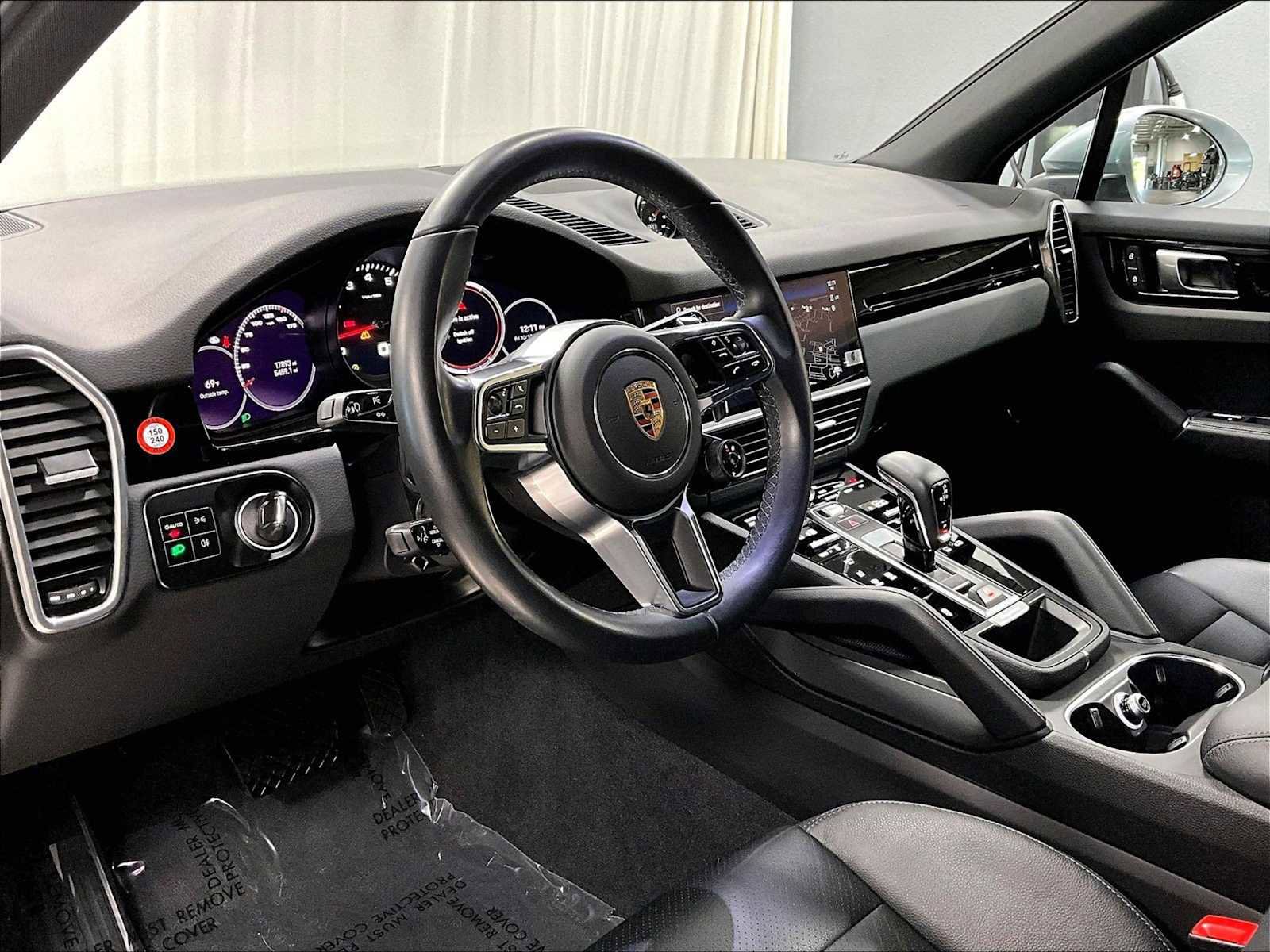 Used 2023 Porsche Cayenne image 7