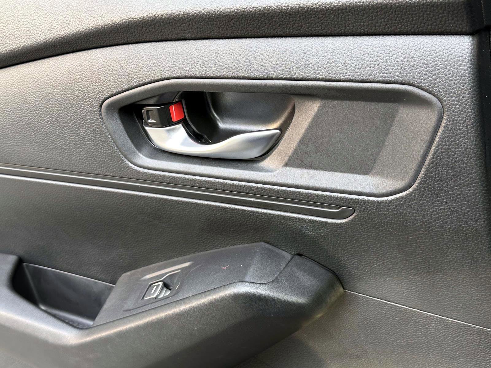 Used 2025 Honda Accord SE image 19