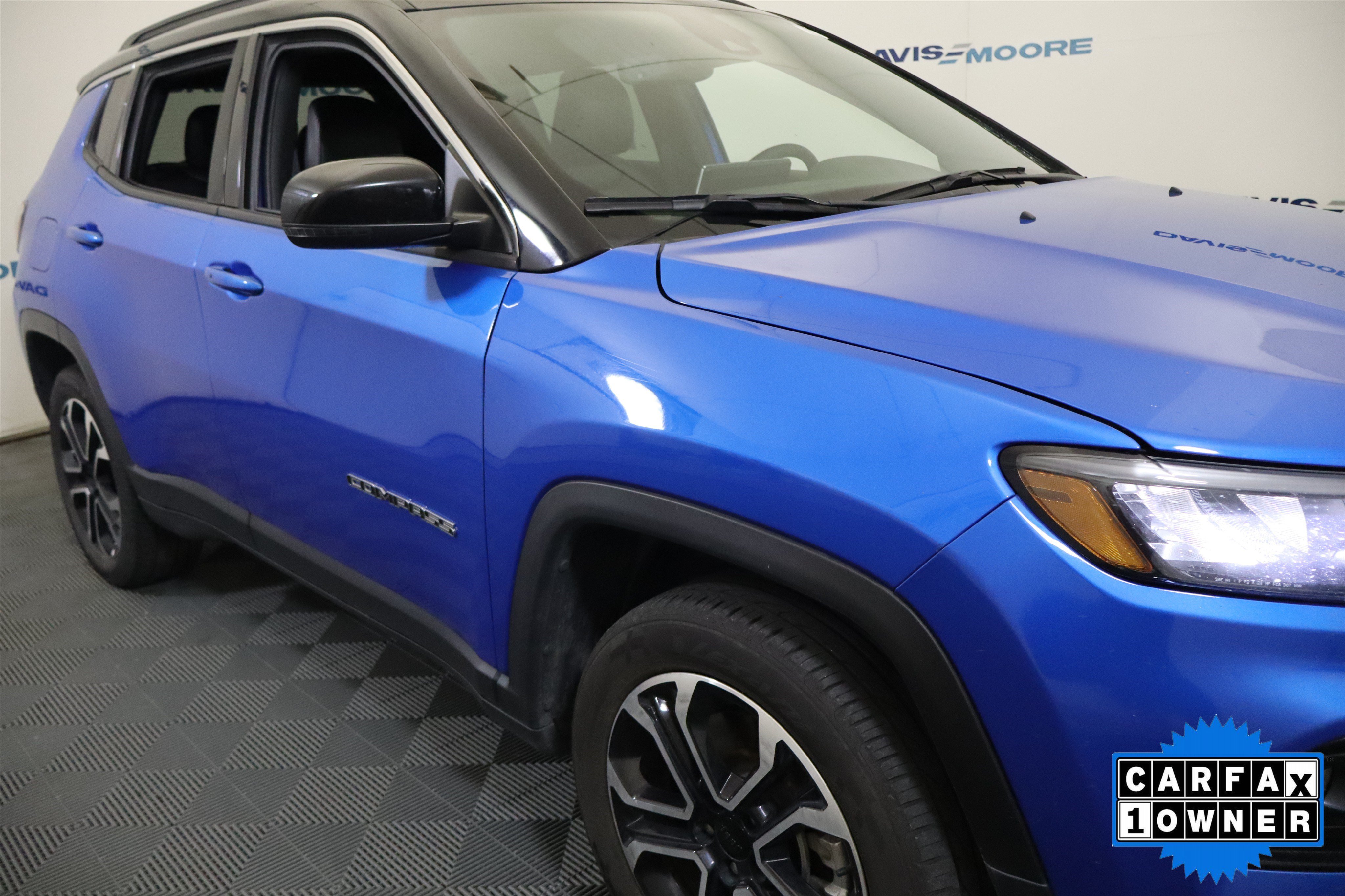 Used 2024 Jeep Compass Limited AWD/4WD image 4