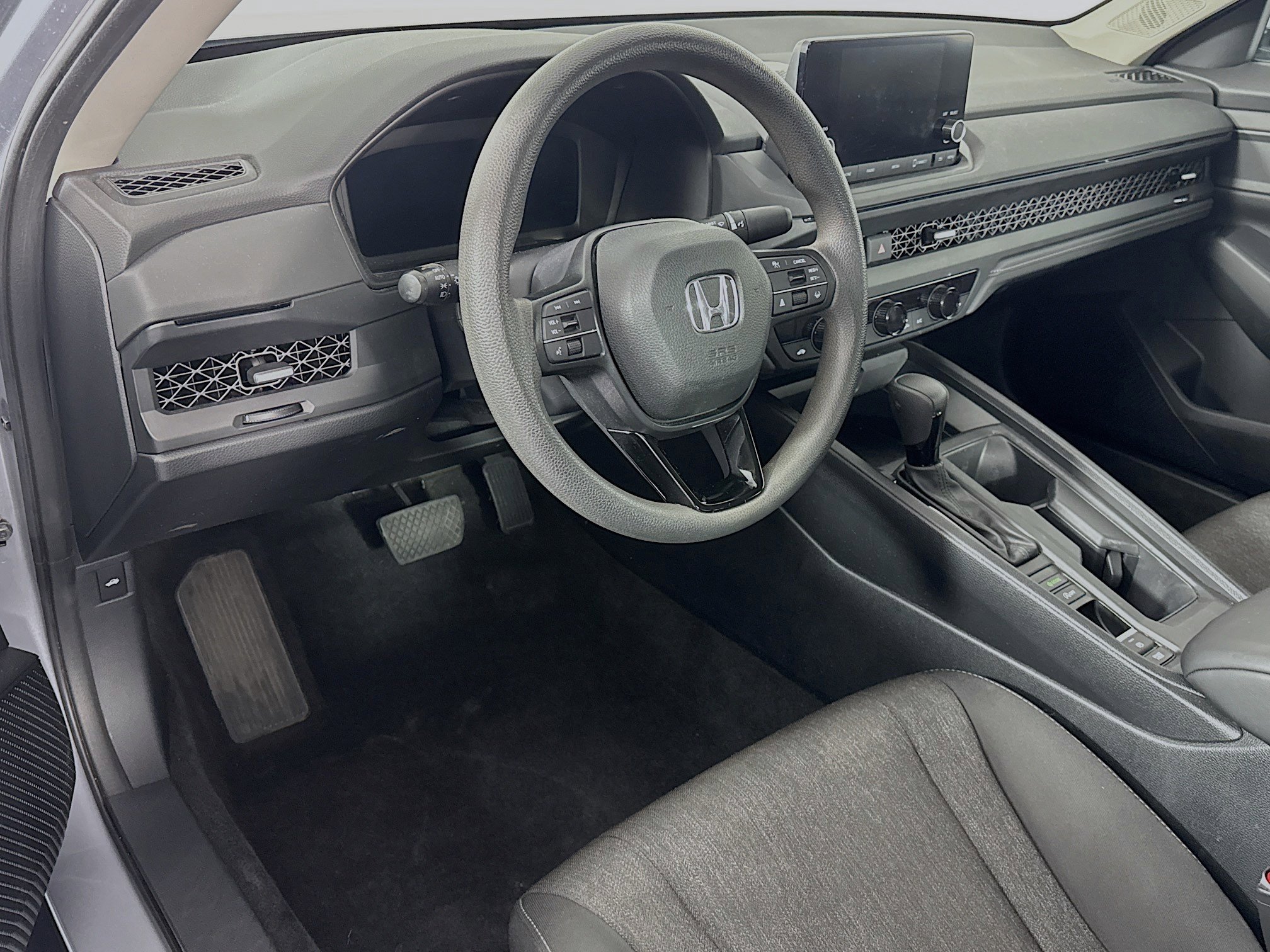 Certified 2023 Honda Accord EX image 9