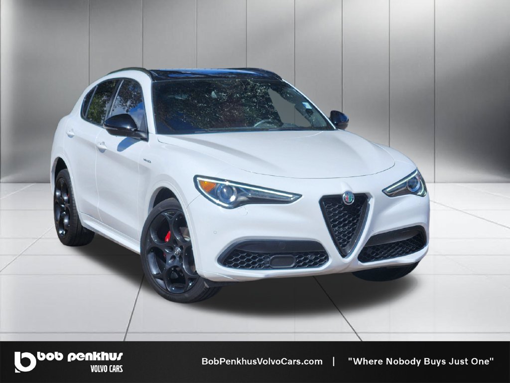 Used 2023 Alfa Romeo Stelvio Veloce