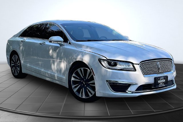 Used 2018 Lincoln MKZ Reserve w/ Technology Package FWD image 13