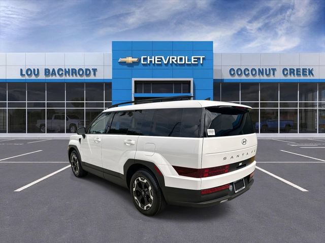 Used 2025 Hyundai Santa Fe SEL FWD image 6