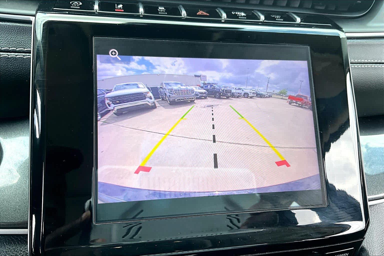 Used 2022 Jeep Grand Cherokee Laredo w/ Luxury Tech Group I AWD/4WD image 27