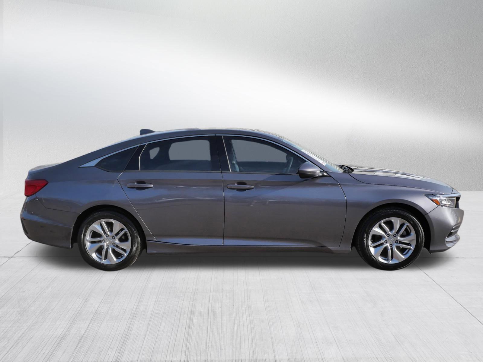 Used 2018 Honda Accord LX image 8