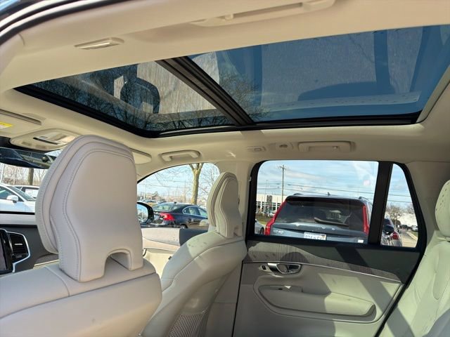 Used 2023 Volvo XC90 T8 Plus w/ Protection Package Premier image 8