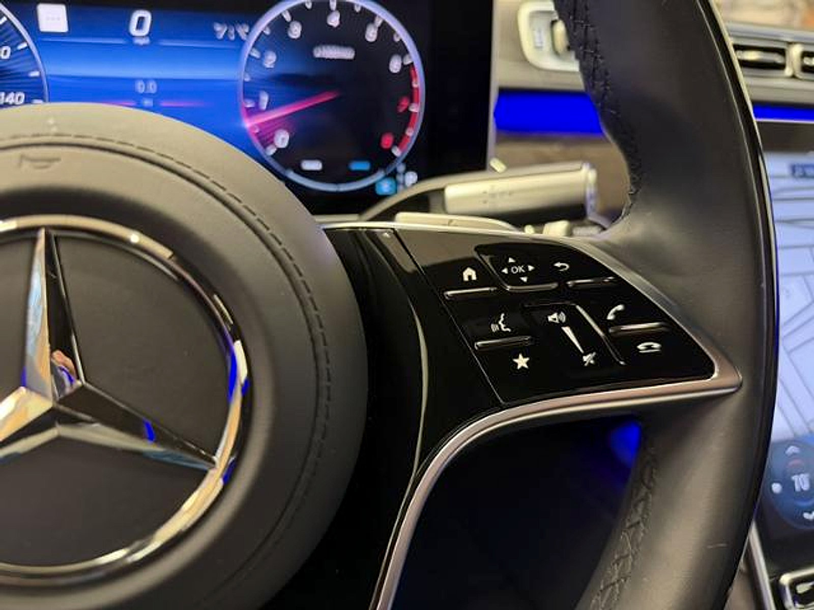 Used 2025 Mercedes-Benz S 580 4MATIC Sedan image 21
