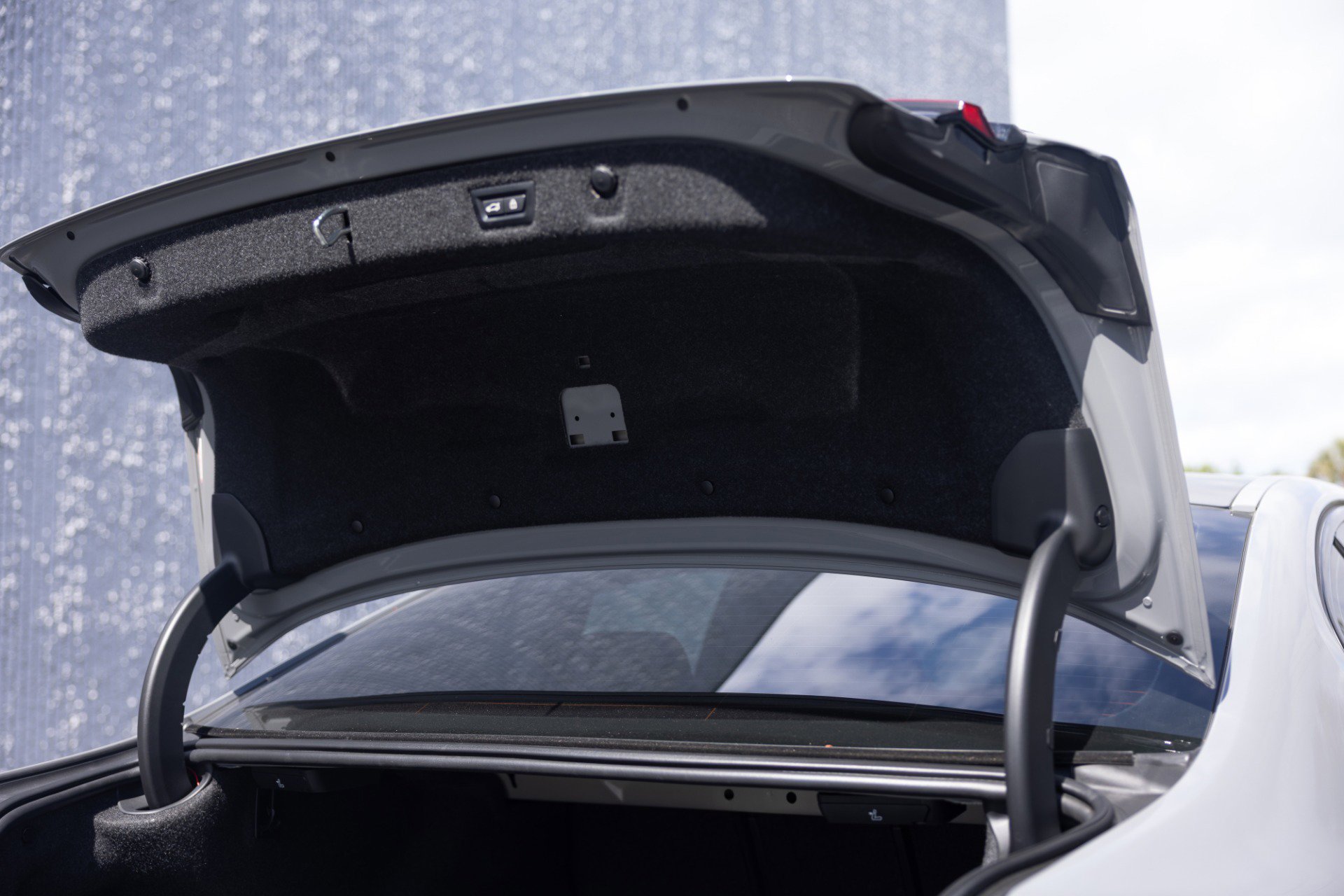 Used 2019 BMW M5 w/ Executive Package image 37