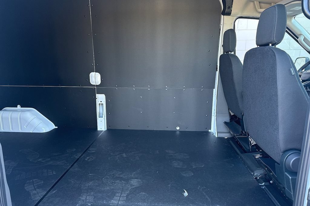 New 2023 Ford E-Transit Medium Roof w/ Interior Upgrade Package RWD image 8