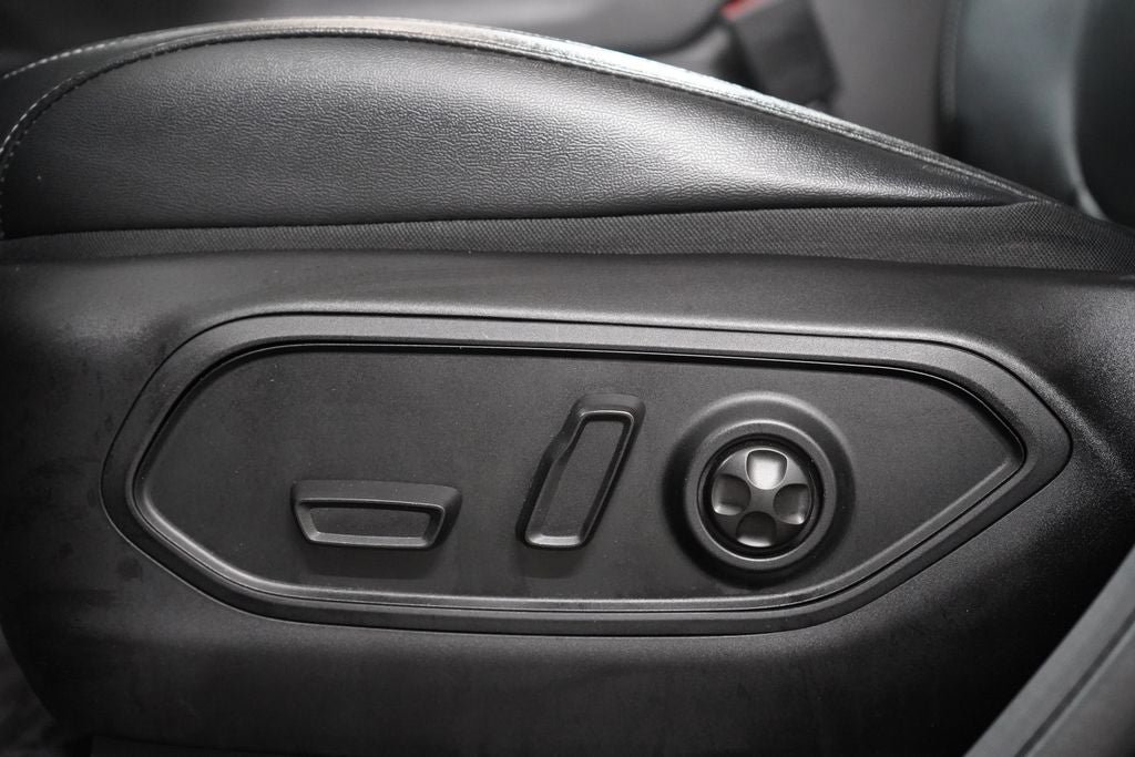 Used 2023 Jeep Grand Cherokee Limited AWD/4WD image 18