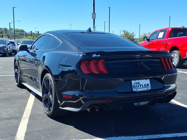 Used 2022 Ford Mustang GT Premium w/ Equipment Group 401A RWD image 3