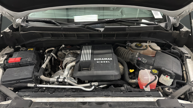 Used 2023 Chevrolet Silverado 1500 LT AWD/4WD image 27