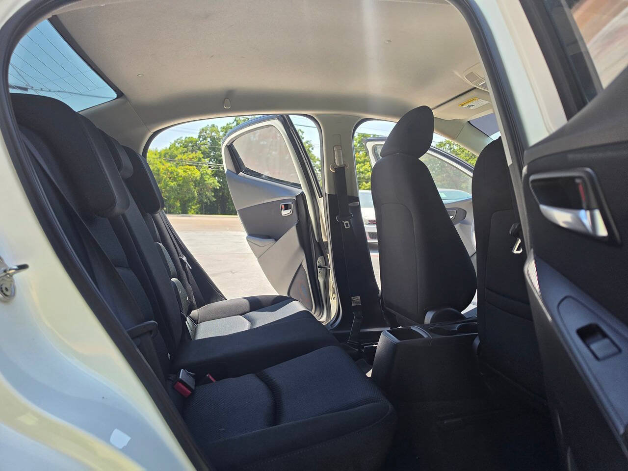 Used 2016 Scion iA FWD image 28